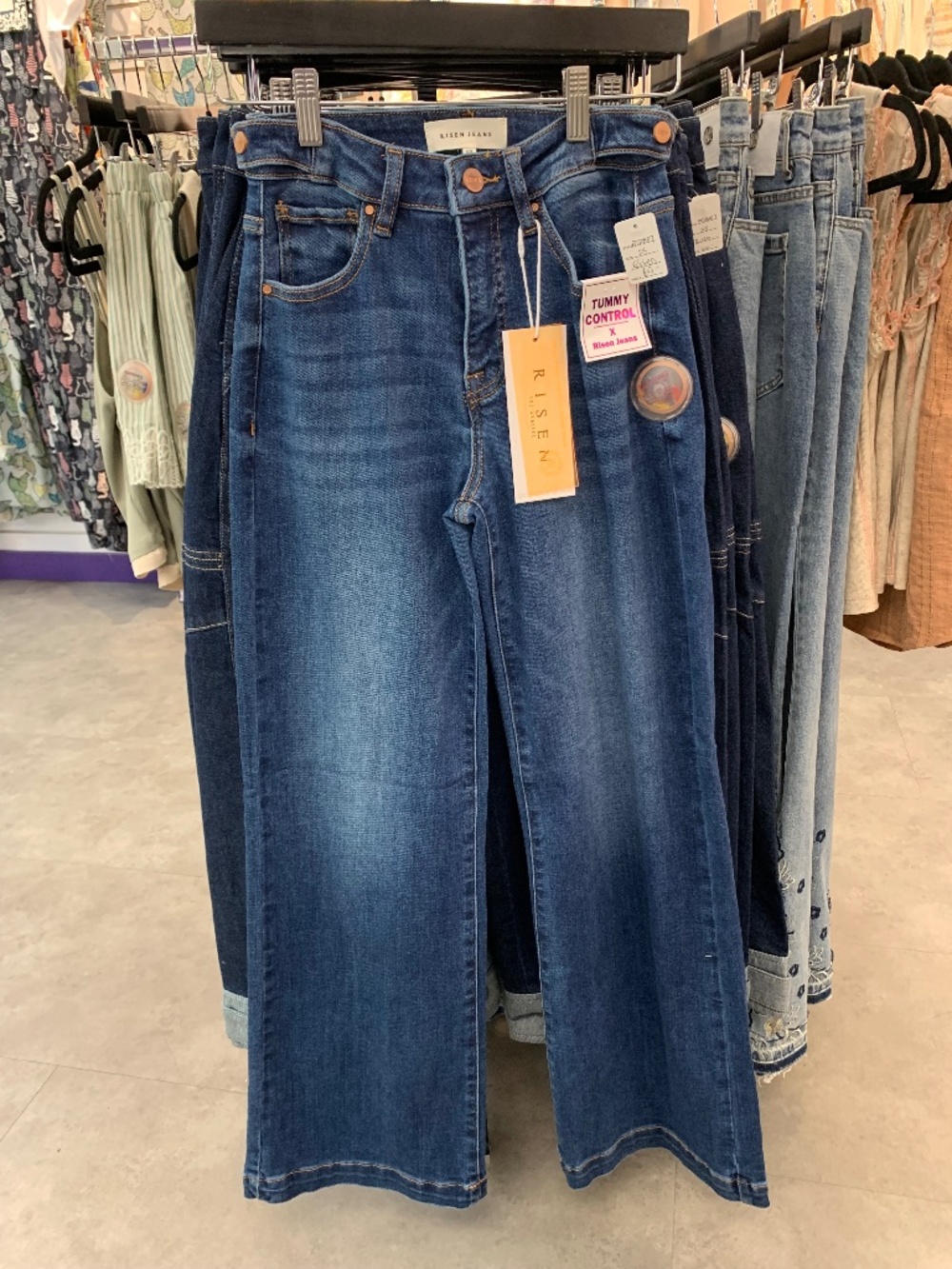 Risen wide leg  jean with snap to adjust waist